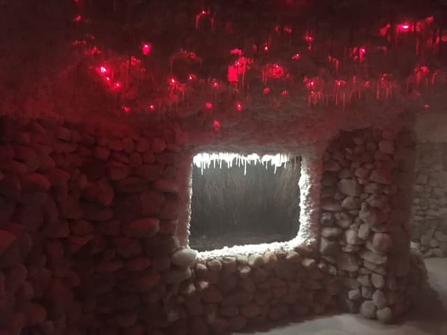 zdjęcie z sekcji Sauna z grotą solną